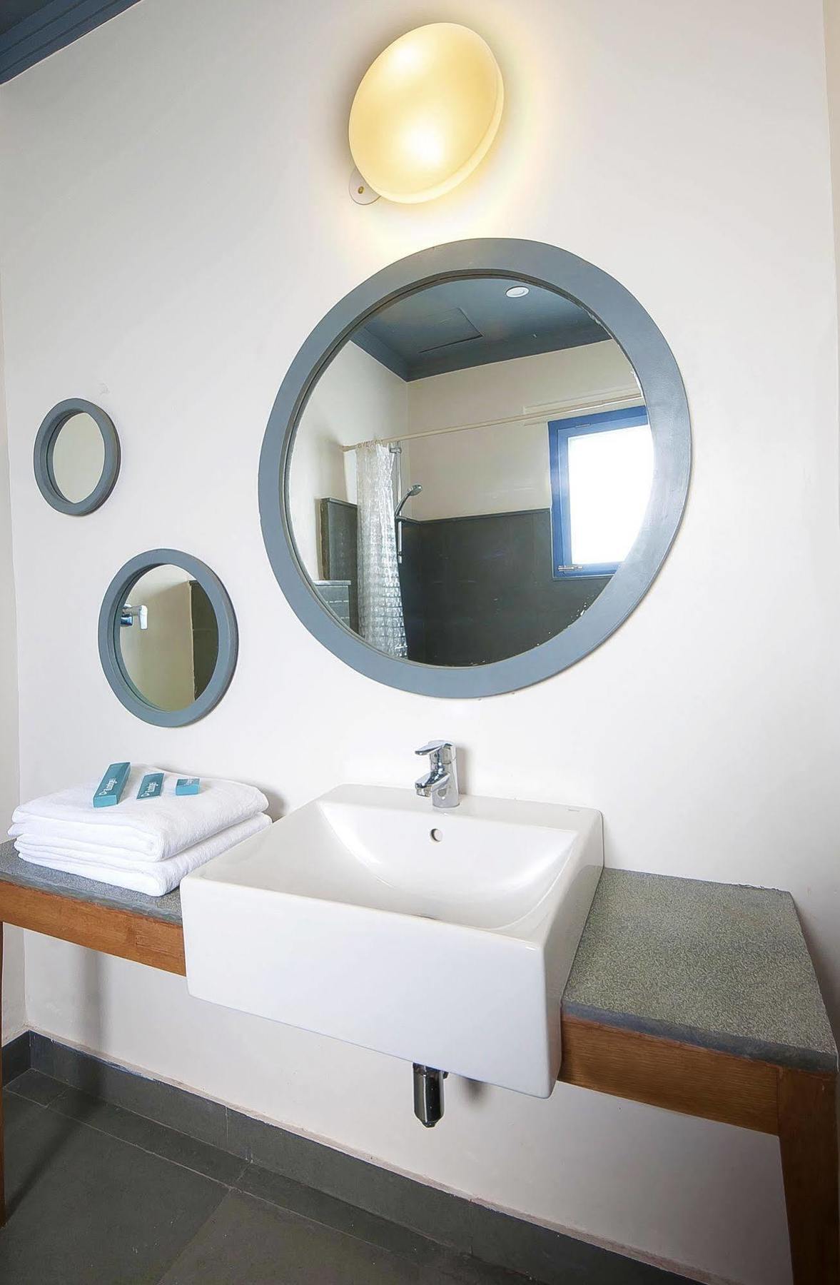 Bloom Boutique L Signature Towers Gurgaon Luaran gambar